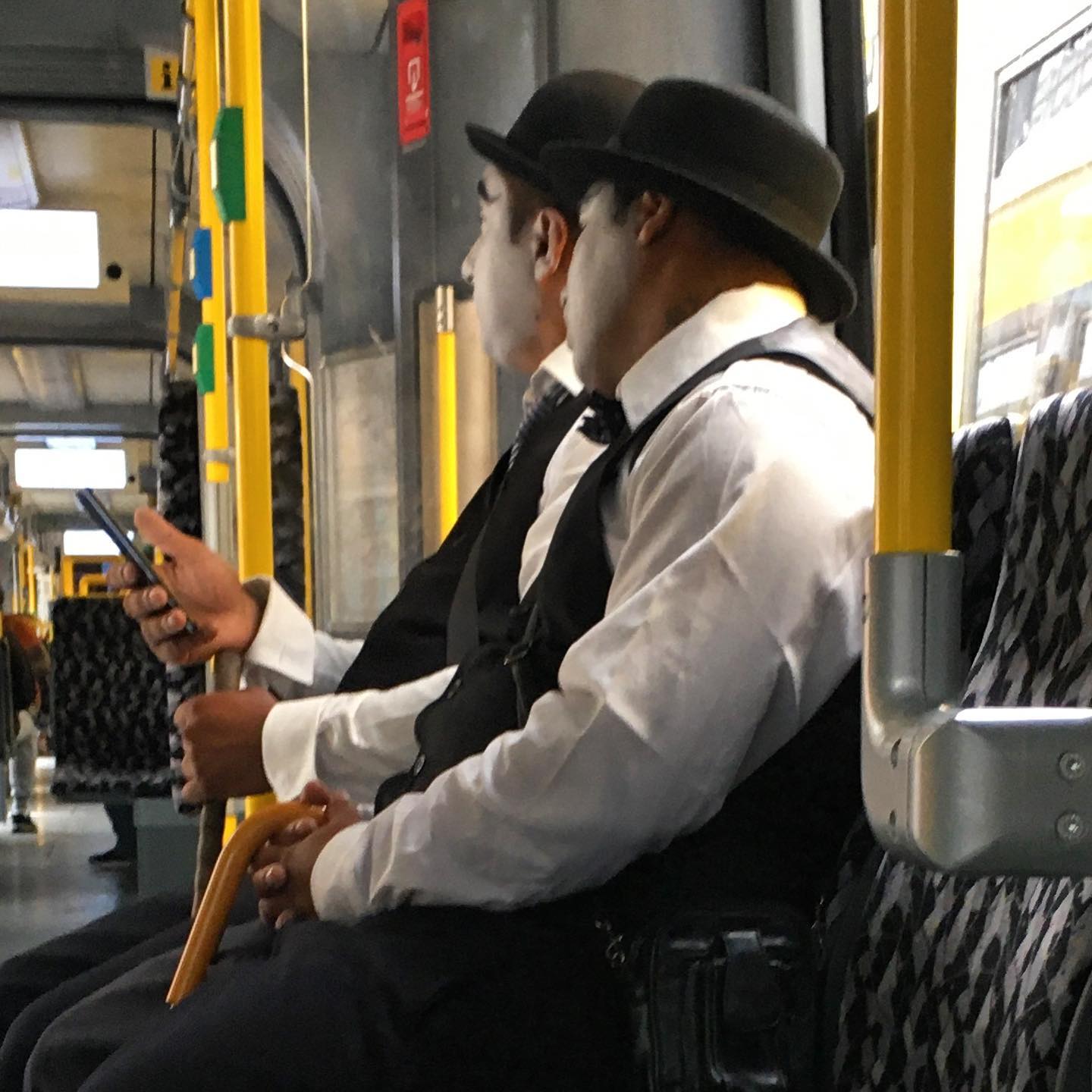 Vorschaubild für Seite Mimes on a train 🤡🤡